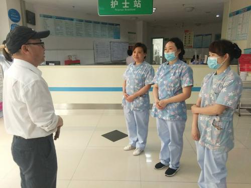 醫(yī)院陪護如何管理？給醫(yī)院陪護管理的一些建議(圖1)