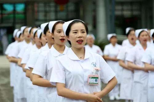 護士護理禮儀培訓從哪入手？護士禮儀提升醫(yī)院品牌價值(圖1)